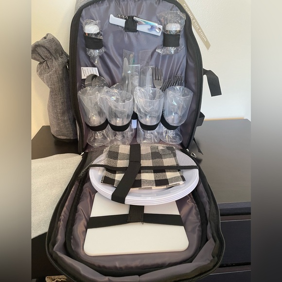 Gray Picnic Backpack for Four - Picture 9 of 14